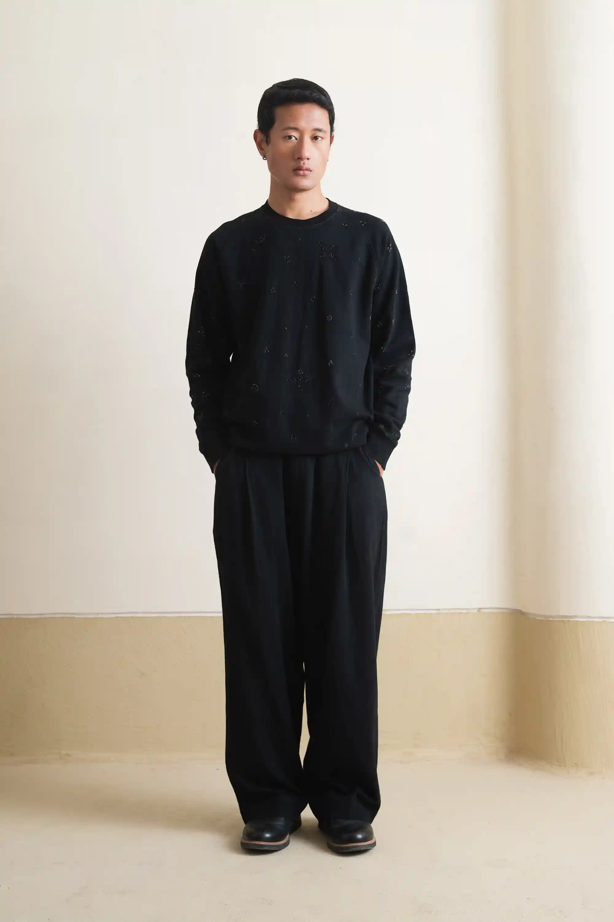 Black Bandhani Kolz Sweatshirt - Image 7